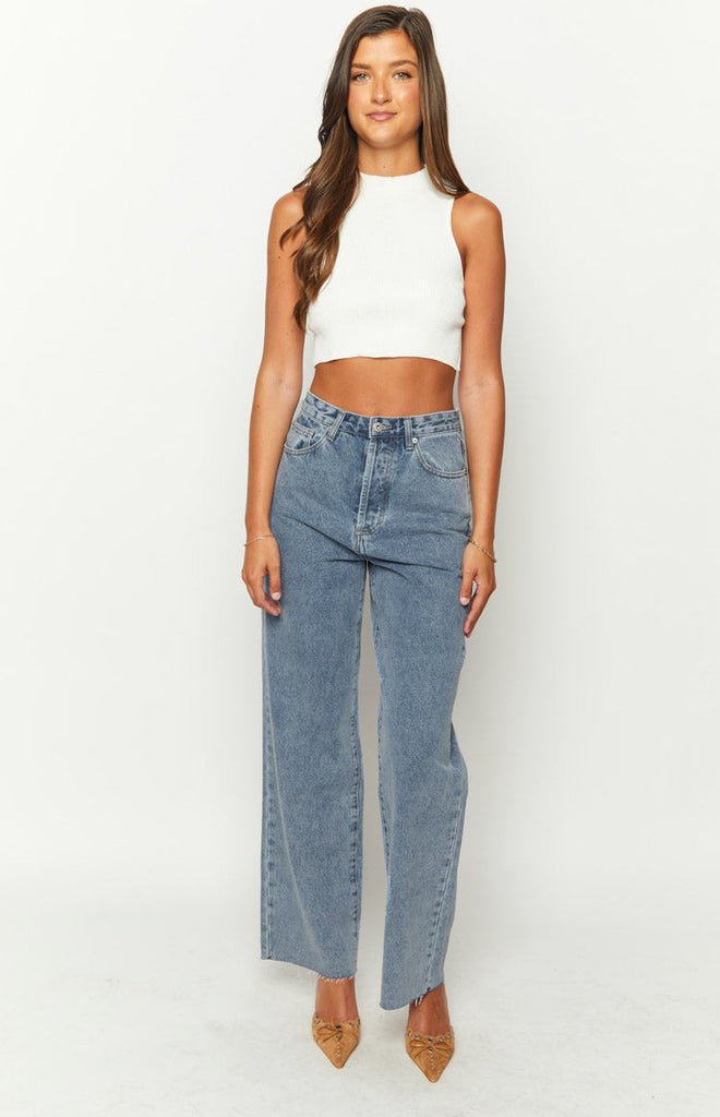 Essie Light Blue Straight Leg Jeans – Beginning Boutique US