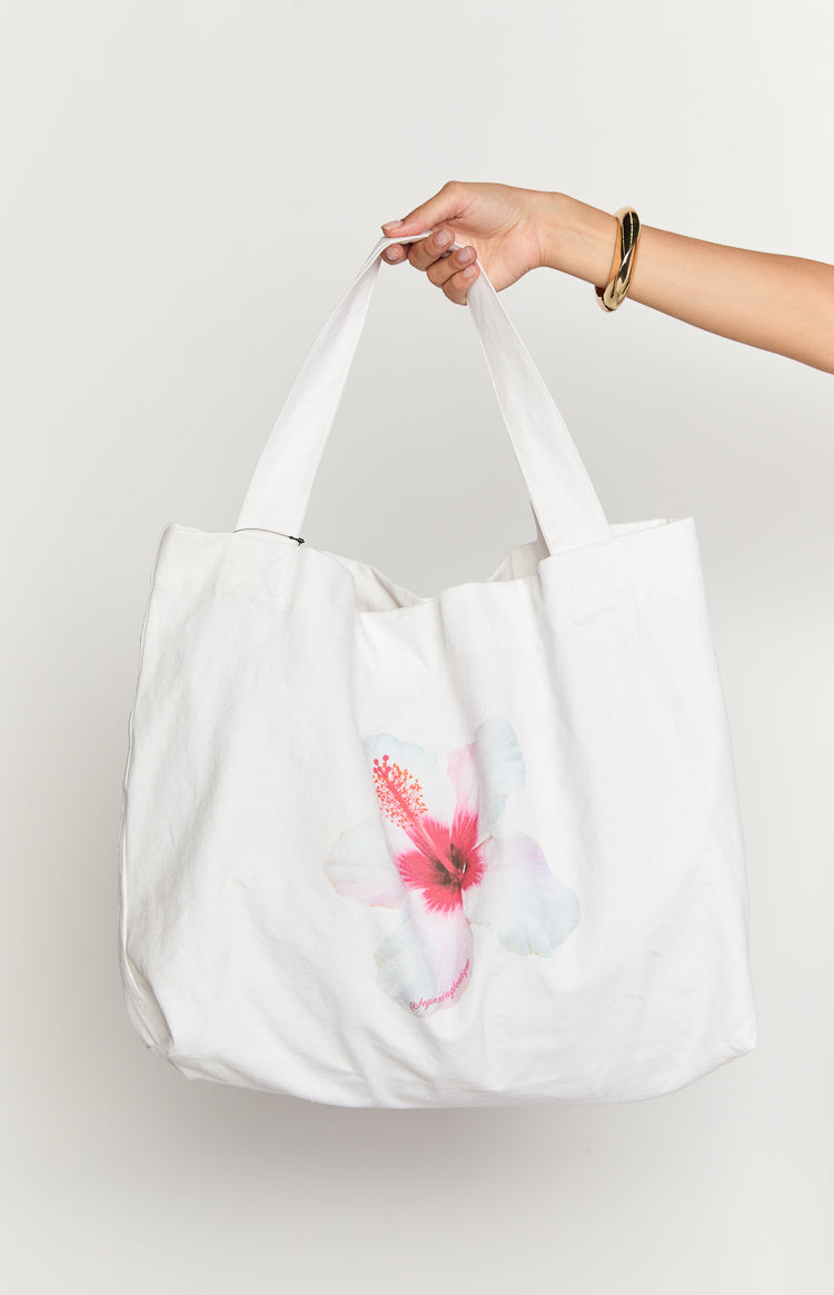 Hibiscus Tote Bag (FREE over $200) Image