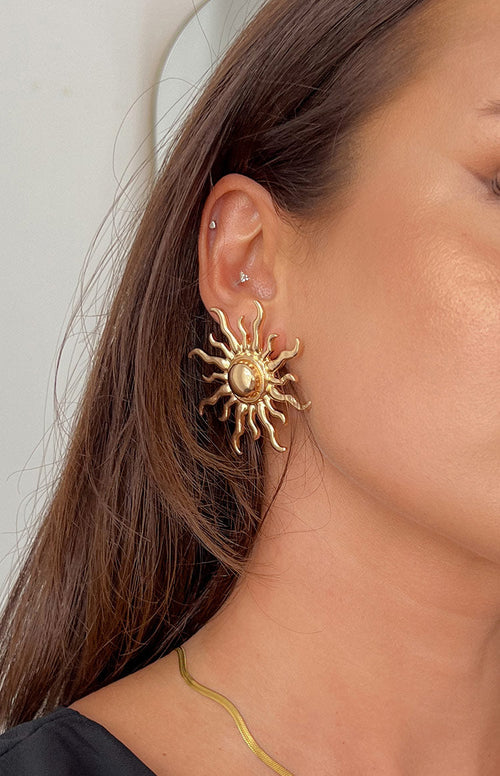 Gold hot sale sun earrings