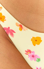 9.0 Swim Halle Yellow Knot Bikini Bottom – Beginning Boutique